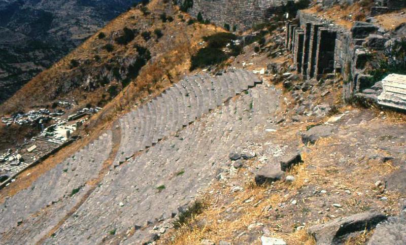 75-Pergamo (teatro sull'Acropoli),13 agosto 2006.jpg